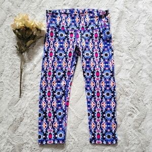 ✨️CL Gap Fit Kaleidoscope Capri Colorful Workout Leggings Size XS
